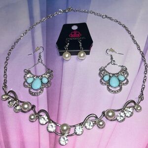 PAPARAZZI Faux pearl necklace & earrings. Also a pair of green earrings included